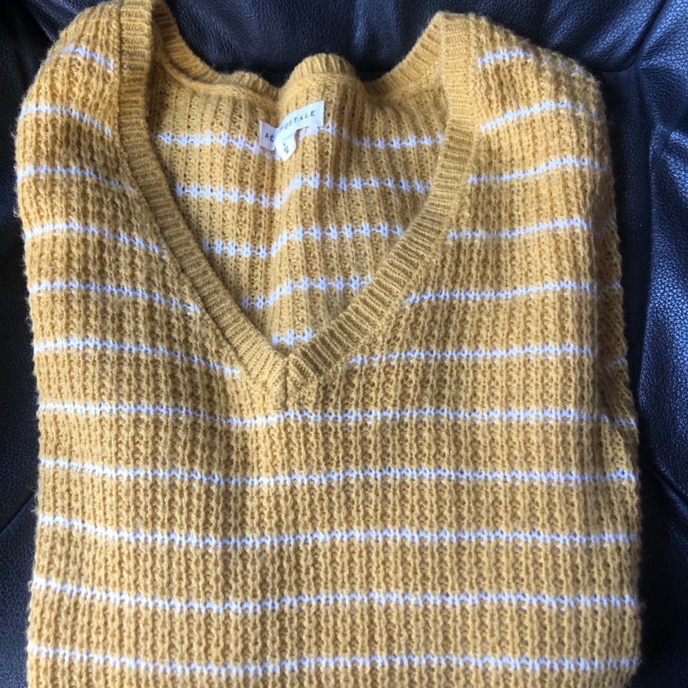 Aeropostale White/Yellow/Gold stripe sweater Sz S